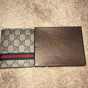 Used Gucci wallet